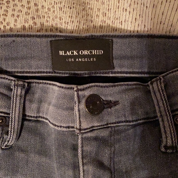 Black Orchid LA Jeans - Picture 2 of 6